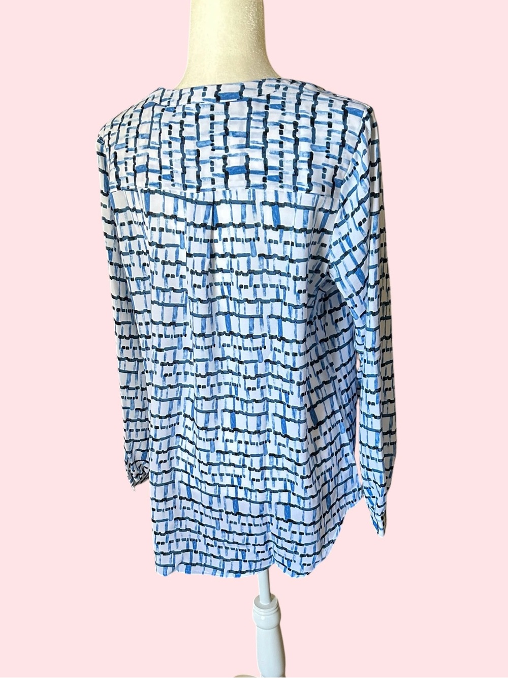 LANDS’ END Long Sleeve, Hi-Lo 100% Polyester Crepe Top. NWT. Size: 14. $25. - Picture 2 of 5